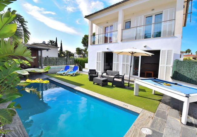  a Playa de Muro - Siulador 107 fantástica villa con piscina privada, terraza, mesa de billar, ping pong y aire acondicionado