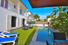 Casa a schiera a Playa de Muro - Siulador 107 fantástica villa con piscina privada, terraza, mesa de billar, ping pong y aire acondicionado