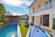 Casa a schiera a Playa de Muro - Siulador 107 fantástica villa con piscina privada, terraza, mesa de billar, ping pong y aire acondicionado