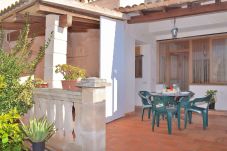 Casa a Maria de la salut - Sa Raval 082 acogedora casa de pueblo tradicional con terraza y WiFi