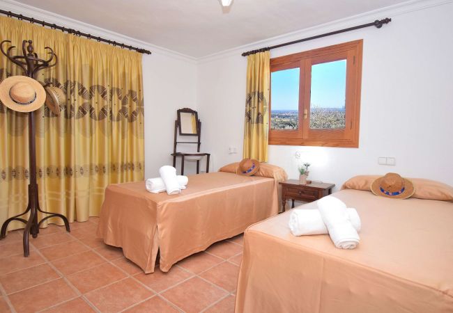 Fattoria a Muro - Terra Nostra 147 acogedora finca con impresionantes vistas, terraza, jacuzzi y aire acondicionado Fattoria a Muro - Terra Nostra 147 acogedora finca con impresionantes vistas, terraza, jacuzzi y aire acondicionado