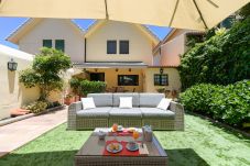 Casa a Santa Brígida - House with cozy garden BBQ and free parking 