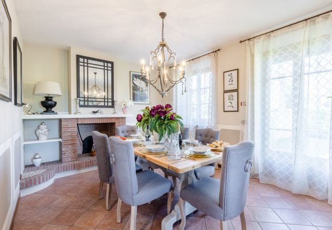 Villa a Lucca - Nonna Bianca, a Genuine Farmhouse in Sant'Alessio, Lucca Villa a Lucca - Nonna Bianca, a Genuine Farmhouse in Sant'Alessio, Lucca