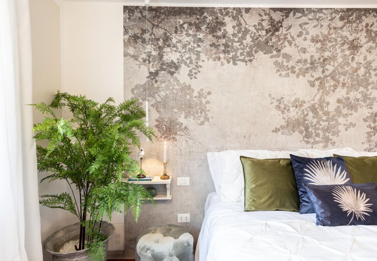 Appartamento a Lucca - A Million Dollar's View: the Lucca Colosseum. Luxury 1 Bedroom, 1 Bathroom Apartment Appartamento a Lucca - A Million Dollar's View: the Lucca Colosseum. Luxury 1 Bedroom, 1 Bathroom Apartment