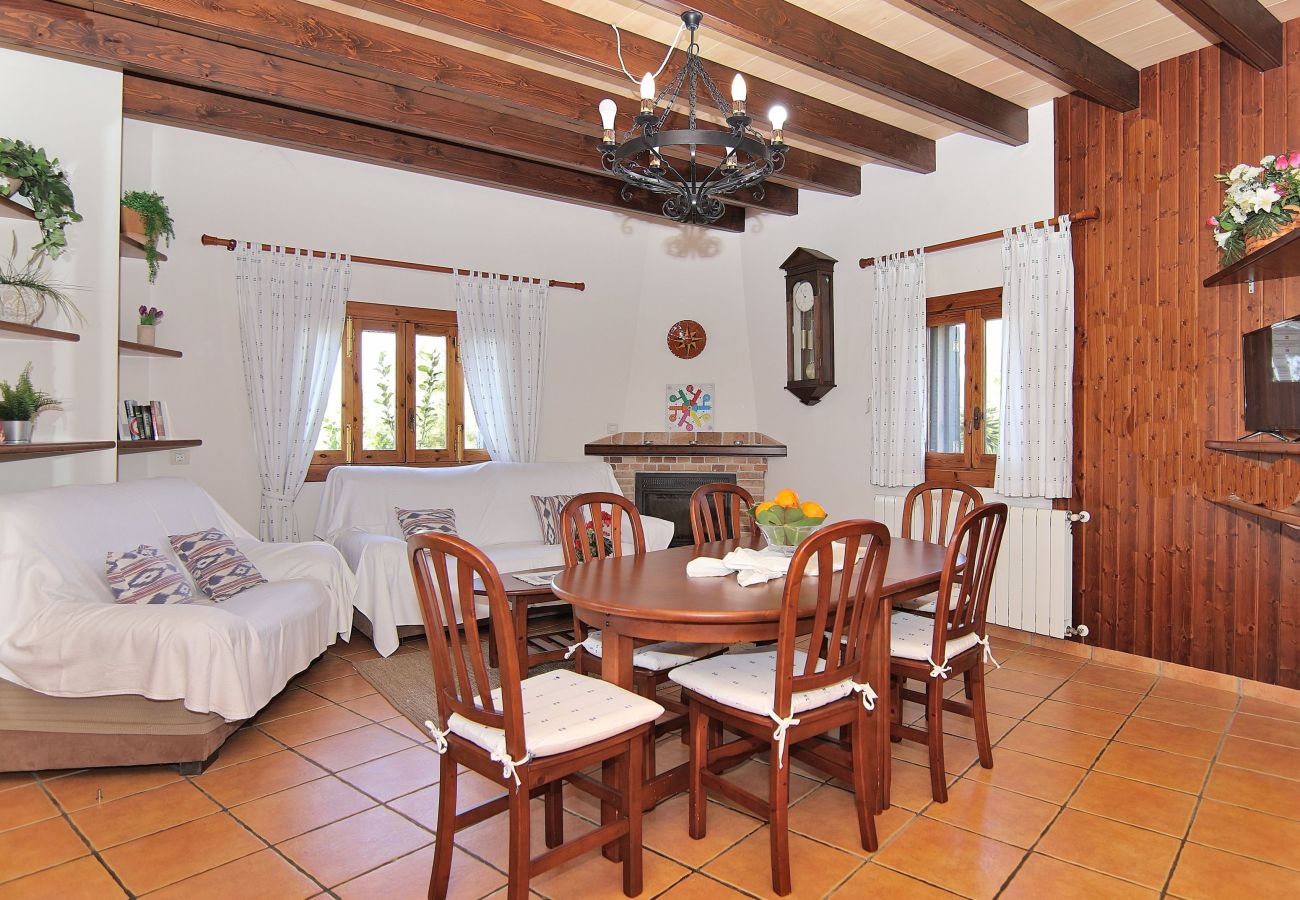 Fattoria a Ariany - Can Xisco Domatiga 250, Villa de piedra con piscina e internet de alta velocidad Fattoria a Ariany - Can Xisco Domatiga 250, Villa de piedra con piscina e internet de alta velocidad