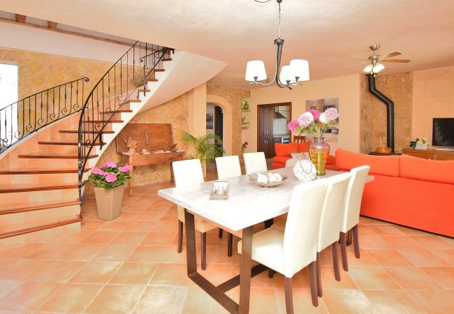 Villa a Santa Margalida - Vernissa 288 fantástica villa con piscina privada, gran jardín, barbacoa y aire acondicionado Villa a Santa Margalida - Vernissa 288 fantástica villa con piscina privada, gran jardín, barbacoa y aire acondicionado