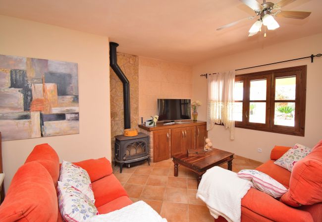 Villa a Santa Margalida - Vernissa 288 fantástica villa con piscina privada, gran jardín, barbacoa y aire acondicionado Villa a Santa Margalida - Vernissa 288 fantástica villa con piscina privada, gran jardín, barbacoa y aire acondicionado