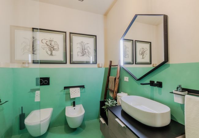 Appartamento a Lucca - Casa Lucky, Romantic Modern 3 bedrooms Penthouse inside the Walls of Lucca Appartamento a Lucca - Casa Lucky, Romantic Modern 3 bedrooms Penthouse inside the Walls of Lucca