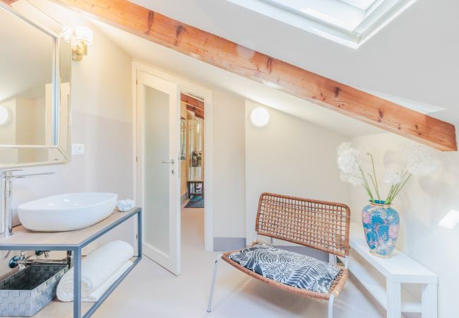 Appartamento a Lucca - Casa Lucky, Romantic Modern 3 bedrooms Penthouse inside the Walls of Lucca Appartamento a Lucca - Casa Lucky, Romantic Modern 3 bedrooms Penthouse inside the Walls of Lucca