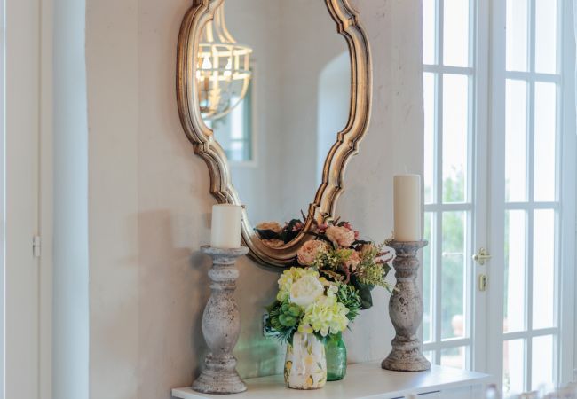 Villa a Capannori - Villa Noa, Romantic 8 bedroom Luxury Farmhouse with Private Pool on the Lucca Hills Villa a Capannori - Villa Noa, Romantic 8 bedroom Luxury Farmhouse with Private Pool on the Lucca Hills