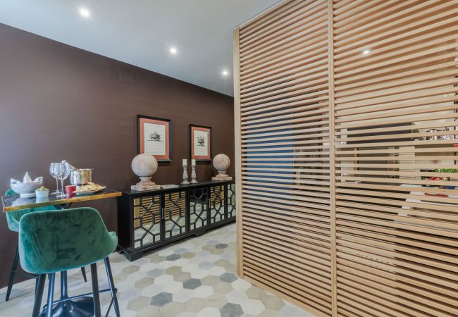 Appartamento a Lucca - Vissi D'Arte, a Luxury Ground Floor Apartment with Private Garden inside the Walls of Lucca Appartamento a Lucca - Vissi D'Arte, a Luxury Ground Floor Apartment with Private Garden inside the Walls of Lucca