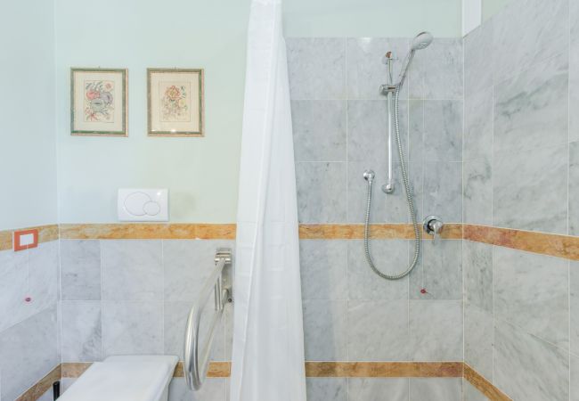 Appartamento a Monte San quirico - Elisa Farmhouse Apartment in Wine Resort in Lucca Appartamento a Monte San quirico - Elisa Farmhouse Apartment in Wine Resort in Lucca