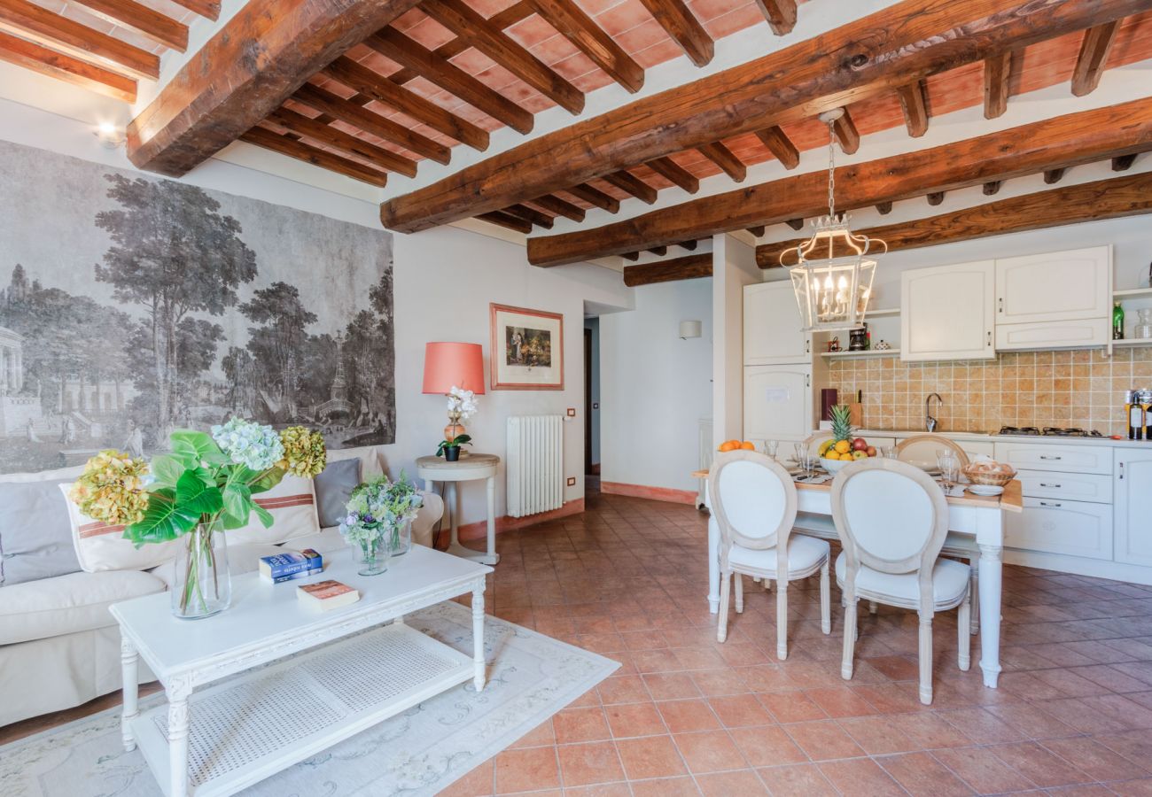 Appartamento a Monte San quirico - Elisa Farmhouse Apartment in Wine Resort in Lucca Appartamento a Monte San quirico - Elisa Farmhouse Apartment in Wine Resort in Lucca