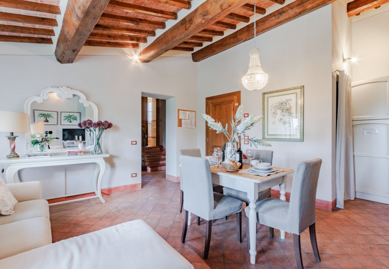Appartamento a Monte San quirico - Anna Farmhouse Apartment in Wine Resort in Lucca Appartamento a Monte San quirico - Anna Farmhouse Apartment in Wine Resort in Lucca