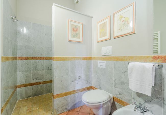 Appartamento a Monte San quirico - Pietro Farmhouse Apartment in Wine Resort in Lucca Appartamento a Monte San quirico - Pietro Farmhouse Apartment in Wine Resort in Lucca