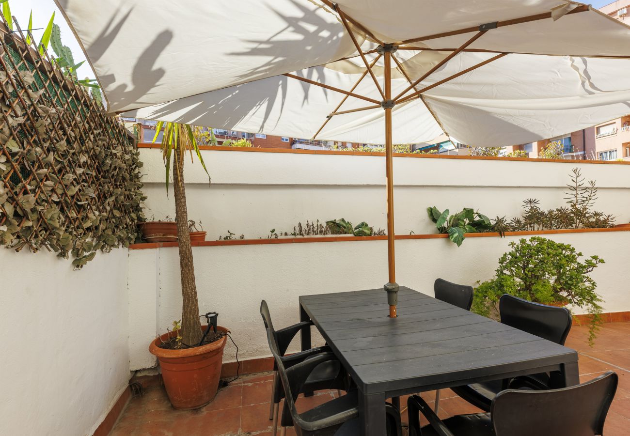 Appartamento a Barcelona - Terraza privada, 3 dormitorios, 2 baños, Barcelona centro Appartamento a Barcelona - Terraza privada, 3 dormitorios, 2 baños, Barcelona centro