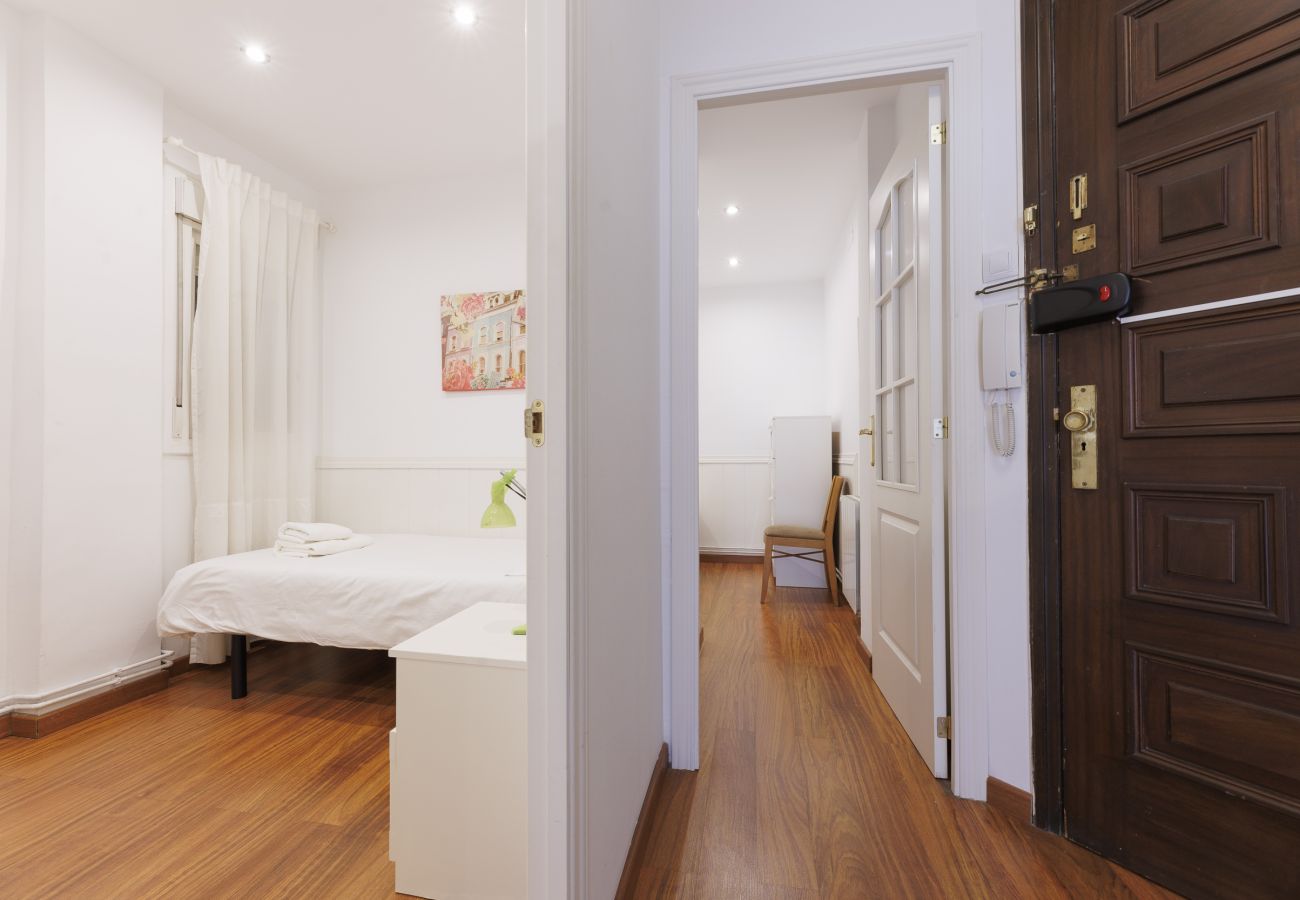 Appartamento a Barcelona - Terraza privada, 3 dormitorios, 2 baños, Barcelona centro Appartamento a Barcelona - Terraza privada, 3 dormitorios, 2 baños, Barcelona centro