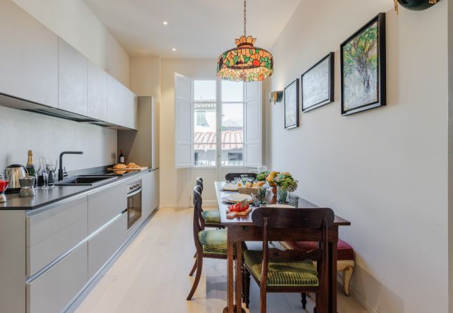 Appartamento a Lucca - Modern 1st Floor Apartment with Terrace Appartamento a Lucca - Modern 1st Floor Apartment with Terrace