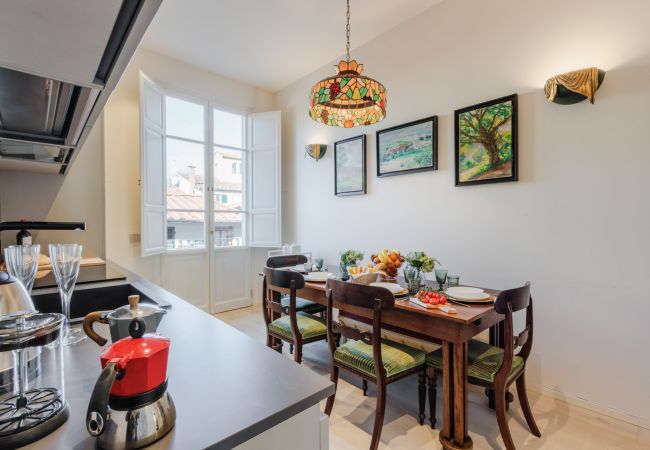 Appartamento a Lucca - Modern 1st Floor Apartment with Terrace Appartamento a Lucca - Modern 1st Floor Apartment with Terrace