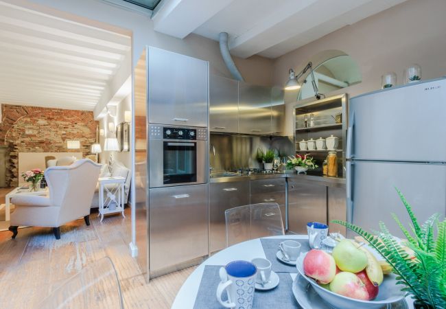 Appartamento a Lucca - Lapo 2 bedrooms and outdoor inside Lucca Appartamento a Lucca - Lapo 2 bedrooms and outdoor inside Lucca