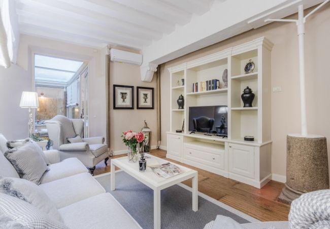 Appartamento a Lucca - Lapo 2 bedrooms and outdoor inside Lucca Appartamento a Lucca - Lapo 2 bedrooms and outdoor inside Lucca