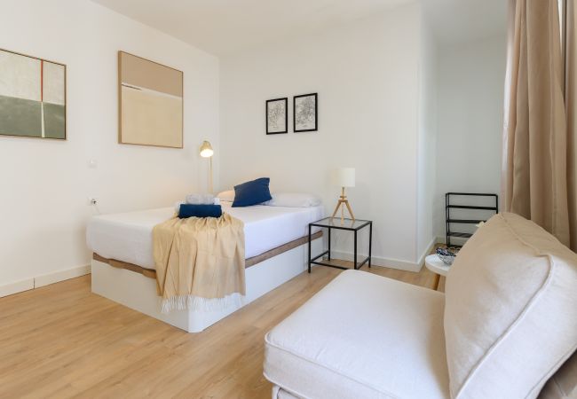Studio a Madrid - TETUAN -  Studio a Madrid - TETUAN -