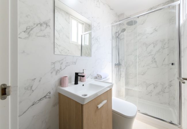 Studio a Madrid - TETUAN -  Studio a Madrid - TETUAN -