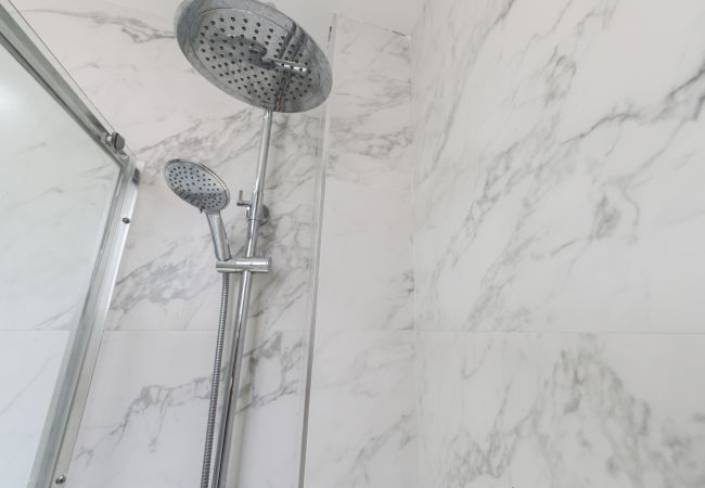Studio a Madrid - TETUAN -  Studio a Madrid - TETUAN -