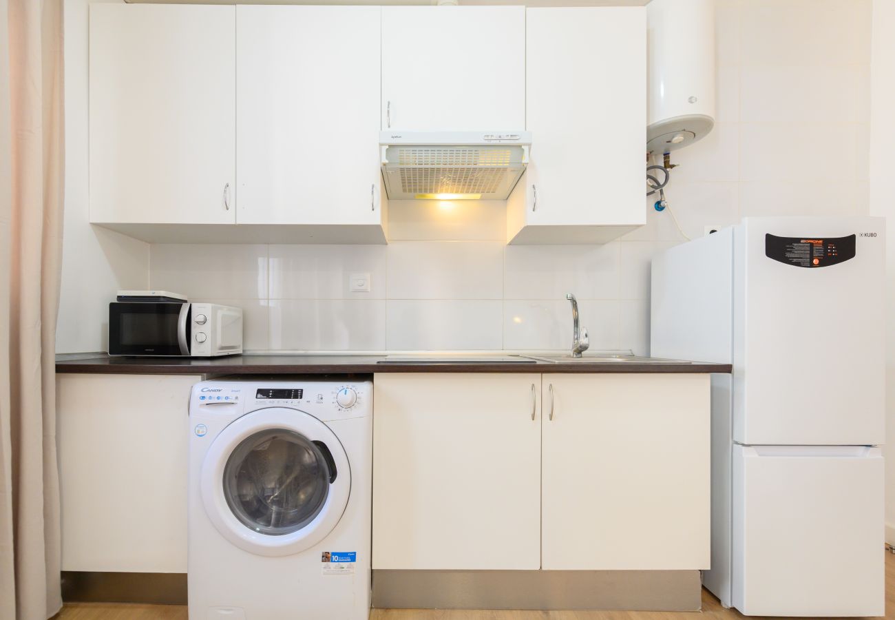 Studio a Madrid - TETUAN -  Studio a Madrid - TETUAN -
