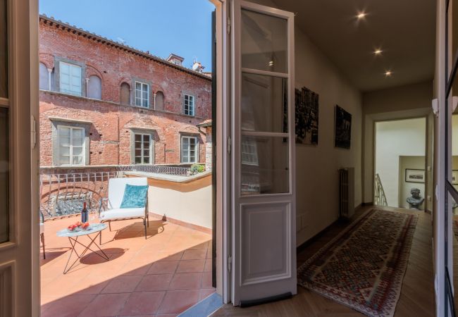 Appartamento a Lucca - The Healing Garden, 4 bedrooms Villa inside the Walls Appartamento a Lucca - The Healing Garden, 4 bedrooms Villa inside the Walls