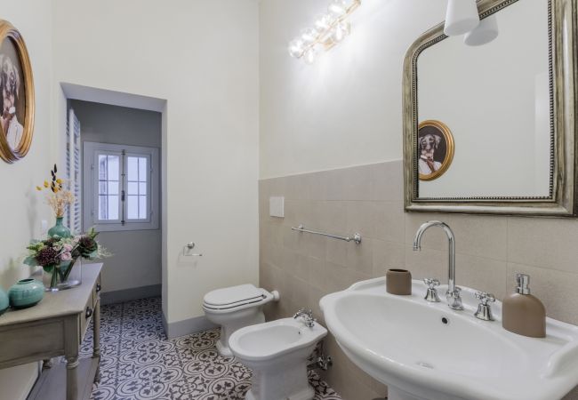 Appartamento a Lucca - The Healing Garden, 4 bedrooms Villa inside the Walls Appartamento a Lucca - The Healing Garden, 4 bedrooms Villa inside the Walls