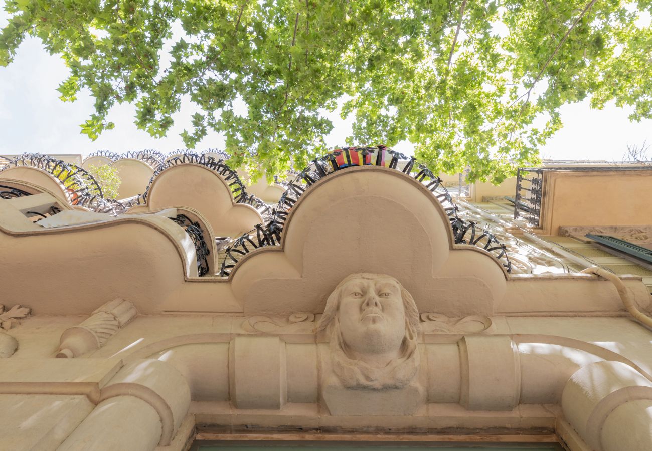 Appartamento a Barcelona - Piso modernista en el centro del Eixample Appartamento a Barcelona - Piso modernista en el centro del Eixample