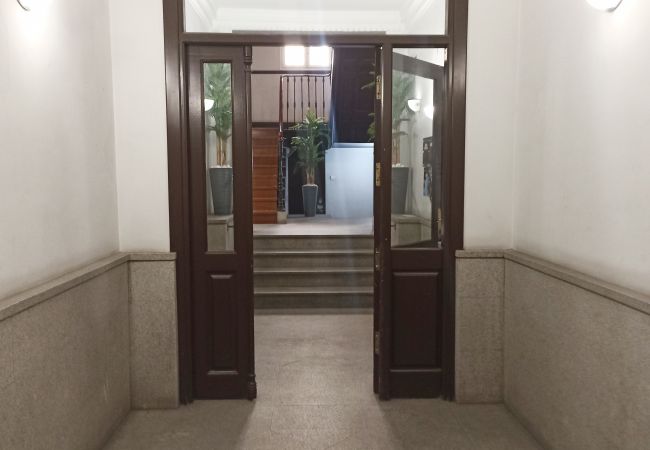 Appartamento a Madrid - Habitaciones en alquiler en Barrio Chueca - Madrid INF1F Appartamento a Madrid - Habitaciones en alquiler en Barrio Chueca - Madrid INF1F