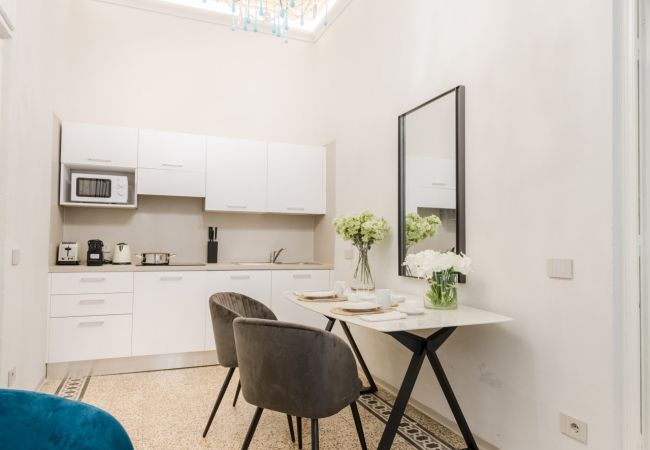 Appartamento a Lucca - A private outdoor, 2 Bedrooms and a Pool inside Lucca Appartamento a Lucca - A private outdoor, 2 Bedrooms and a Pool inside Lucca