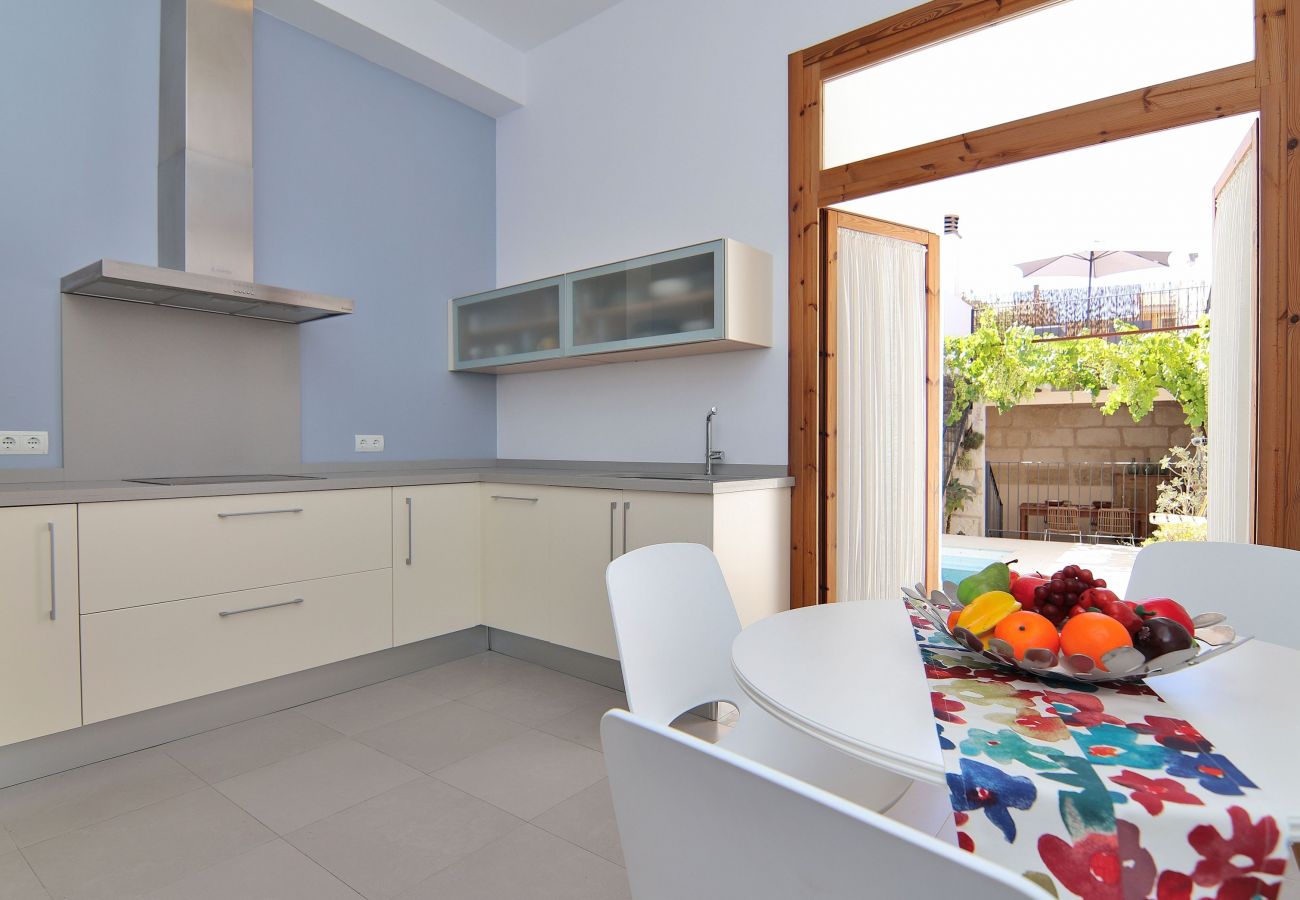 Casa a Muro - Es Colomer 265 preciosa casa de pueblo con piscina, aire acondicionado y fibra óptica Casa a Muro - Es Colomer 265 preciosa casa de pueblo con piscina, aire acondicionado y fibra óptica