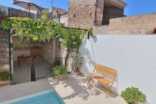 Casa a Muro - Es Colomer 265 preciosa casa de pueblo con piscina, aire acondicionado y fibra óptica