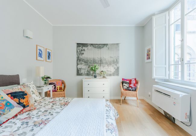 Appartamento a Lucca - Miss Penny, a Welcoming Modern  2 Bedrooms Apartment at Piazza San Michele Appartamento a Lucca - Miss Penny, a Welcoming Modern  2 Bedrooms Apartment at Piazza San Michele