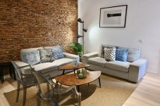 Appartamento a Madrid - Moderno Apartamento de dos dormitorios y dos baños en Avenida América  