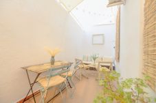 Appartamento a Madrid - Atractivo apartamento de un dormitorio con patio interior junto al Intercambiador de Avenida América CTG83