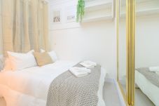 Appartamento a Madrid - Atractivo apartamento de un dormitorio con patio interior junto al Intercambiador de Avenida América CTG83