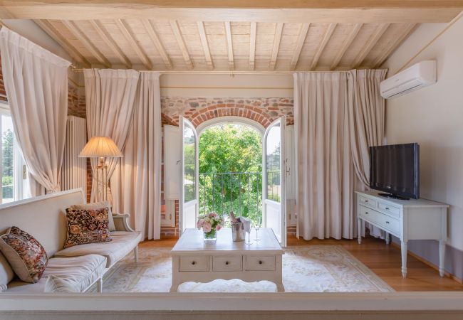 Villa a Pieve a Nievole - Elevate Your Escape: Discover Timeless Charm in a Majestic Retreat Amid Lucca and Florence Villa a Pieve a Nievole - Elevate Your Escape: Discover Timeless Charm in a Majestic Retreat Amid Lucca and Florence