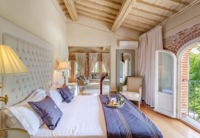 Villa a Pieve a Nievole - Elevate Your Escape: Discover Timeless Charm in a Majestic Retreat Amid Lucca and Florence Villa a Pieve a Nievole - Elevate Your Escape: Discover Timeless Charm in a Majestic Retreat Amid Lucca and Florence