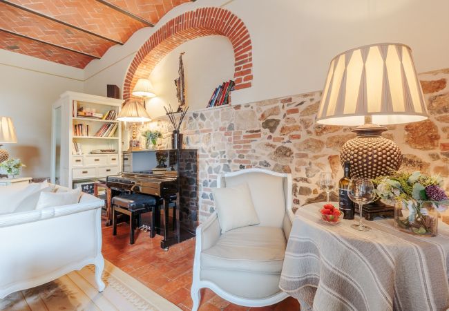 Villa a Pieve a Nievole - Elevate Your Escape: Discover Timeless Charm in a Majestic Retreat Amid Lucca and Florence Villa a Pieve a Nievole - Elevate Your Escape: Discover Timeless Charm in a Majestic Retreat Amid Lucca and Florence