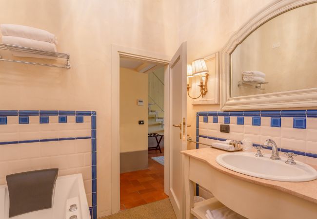 Villa a Pieve a Nievole - Elevate Your Escape: Discover Timeless Charm in a Majestic Retreat Amid Lucca and Florence Villa a Pieve a Nievole - Elevate Your Escape: Discover Timeless Charm in a Majestic Retreat Amid Lucca and Florence