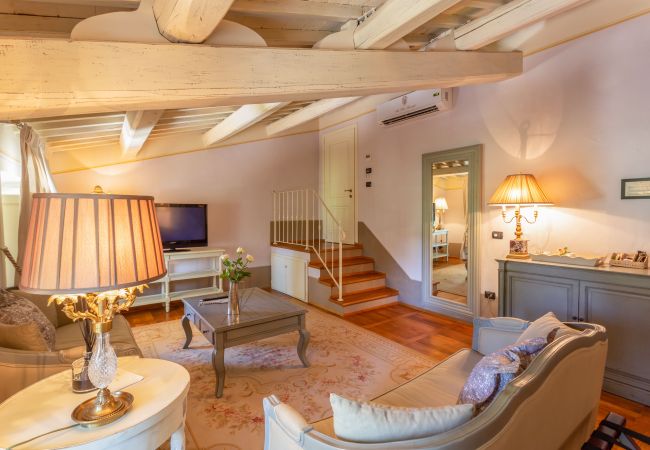 Villa a Pieve a Nievole - Elevate Your Escape: Discover Timeless Charm in a Majestic Retreat Amid Lucca and Florence Villa a Pieve a Nievole - Elevate Your Escape: Discover Timeless Charm in a Majestic Retreat Amid Lucca and Florence