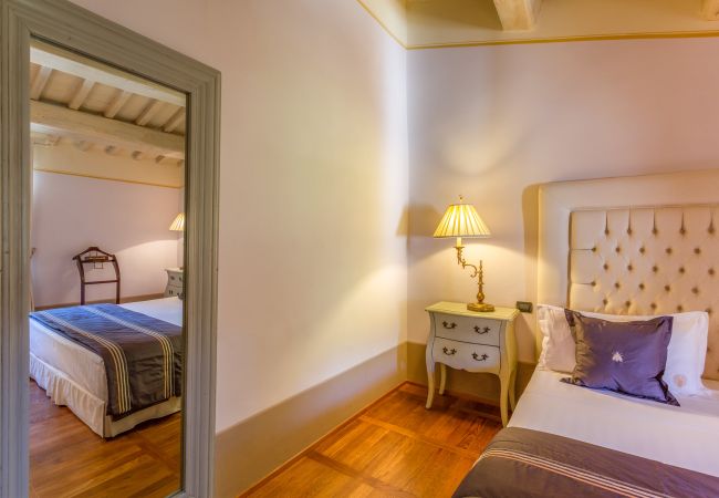 Villa a Pieve a Nievole - Elevate Your Escape: Discover Timeless Charm in a Majestic Retreat Amid Lucca and Florence Villa a Pieve a Nievole - Elevate Your Escape: Discover Timeless Charm in a Majestic Retreat Amid Lucca and Florence