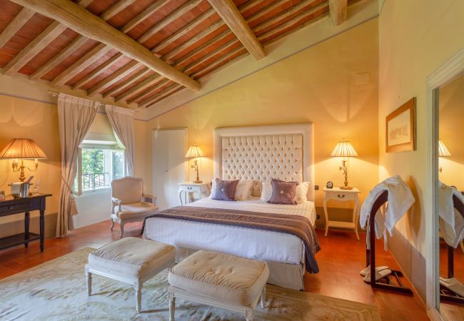 Villa a Pieve a Nievole - Elevate Your Escape: Discover Timeless Charm in a Majestic Retreat Amid Lucca and Florence Villa a Pieve a Nievole - Elevate Your Escape: Discover Timeless Charm in a Majestic Retreat Amid Lucca and Florence