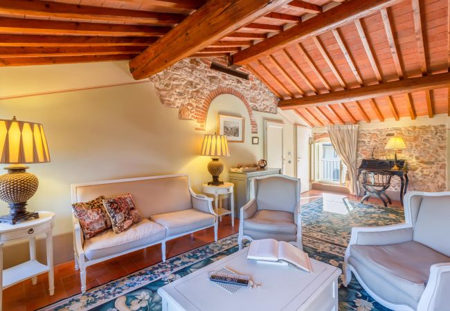 Villa a Pieve a Nievole - Elevate Your Escape: Discover Timeless Charm in a Majestic Retreat Amid Lucca and Florence Villa a Pieve a Nievole - Elevate Your Escape: Discover Timeless Charm in a Majestic Retreat Amid Lucca and Florence