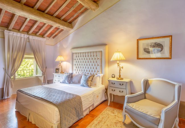 Villa a Pieve a Nievole - Elevate Your Escape: Discover Timeless Charm in a Majestic Retreat Amid Lucca and Florence Villa a Pieve a Nievole - Elevate Your Escape: Discover Timeless Charm in a Majestic Retreat Amid Lucca and Florence