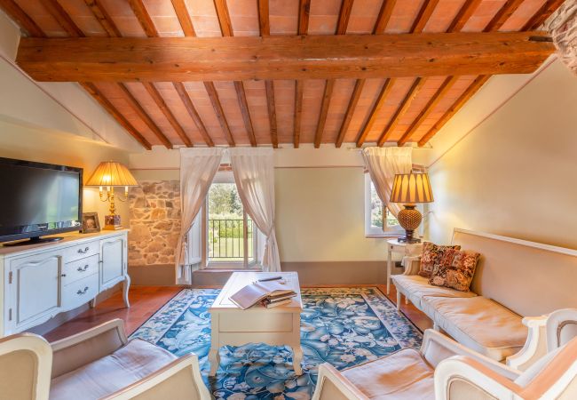 Villa a Pieve a Nievole - Elevate Your Escape: Discover Timeless Charm in a Majestic Retreat Amid Lucca and Florence Villa a Pieve a Nievole - Elevate Your Escape: Discover Timeless Charm in a Majestic Retreat Amid Lucca and Florence
